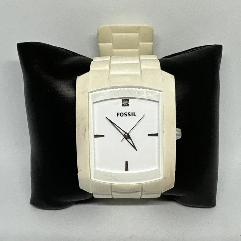 Fossil FS4603 Men's White Silicone Straps Analog Dial Quartz Wristwatch HME573